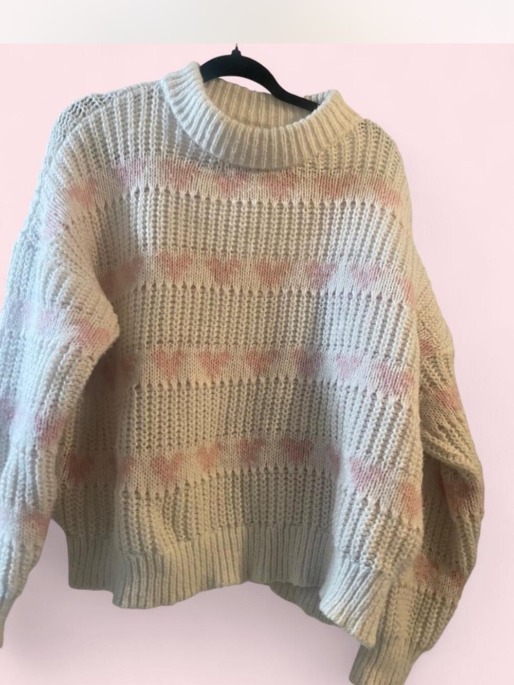 Cozy Women's Chunky Knit Sweater in Cream with Pink Accents
